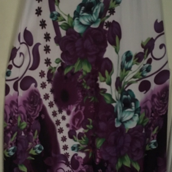 Beautiful maxi dress - Picture 3 of 5